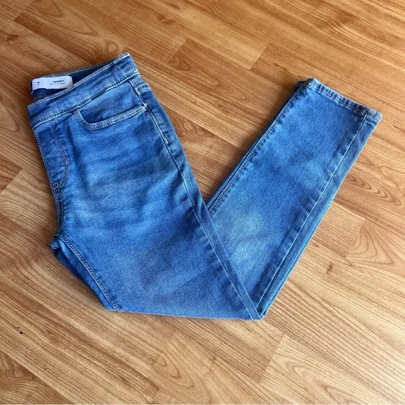 Old Navy Light Blue Girl Skinny Jeans - Picture 1 of 4